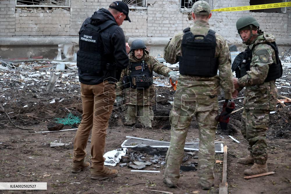 Russian troops strike Kharkiv with modernized ammunition