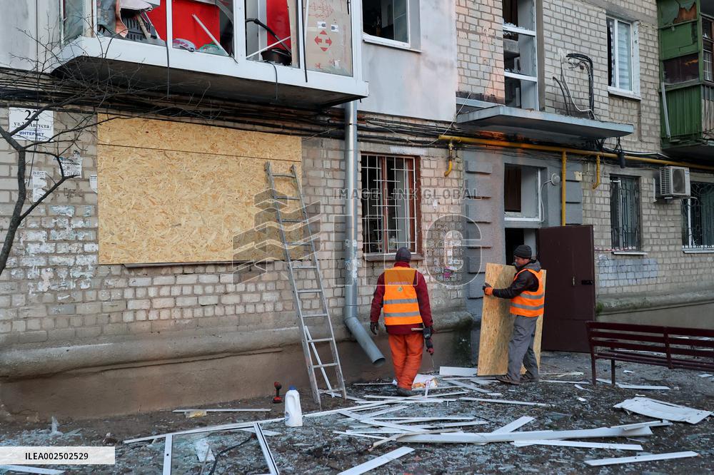 Russian troops strike Kharkiv with modernized ammunition