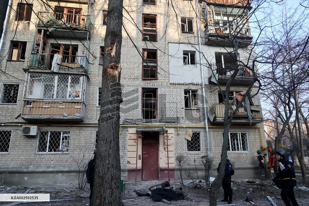 Russian troops strike Kharkiv with modernized ammunition