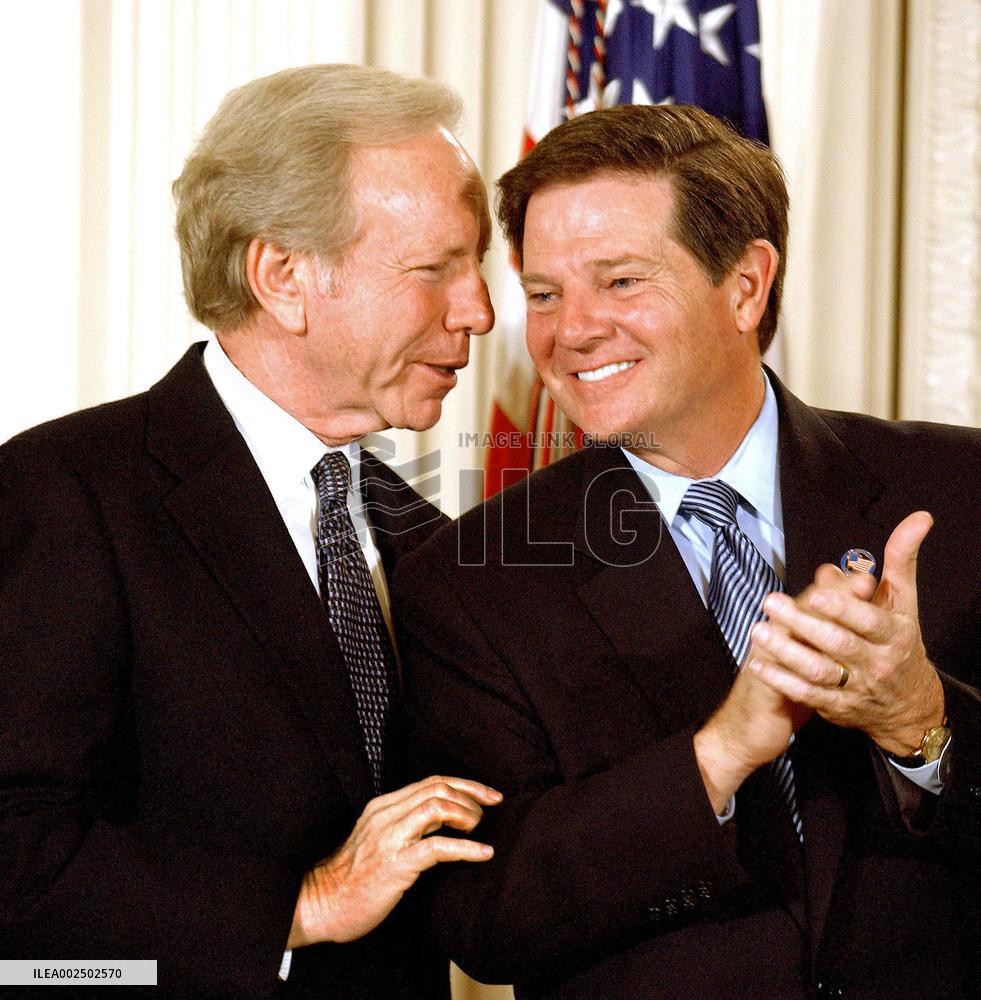 Former US Senator Joe Lieberman Dies At 82