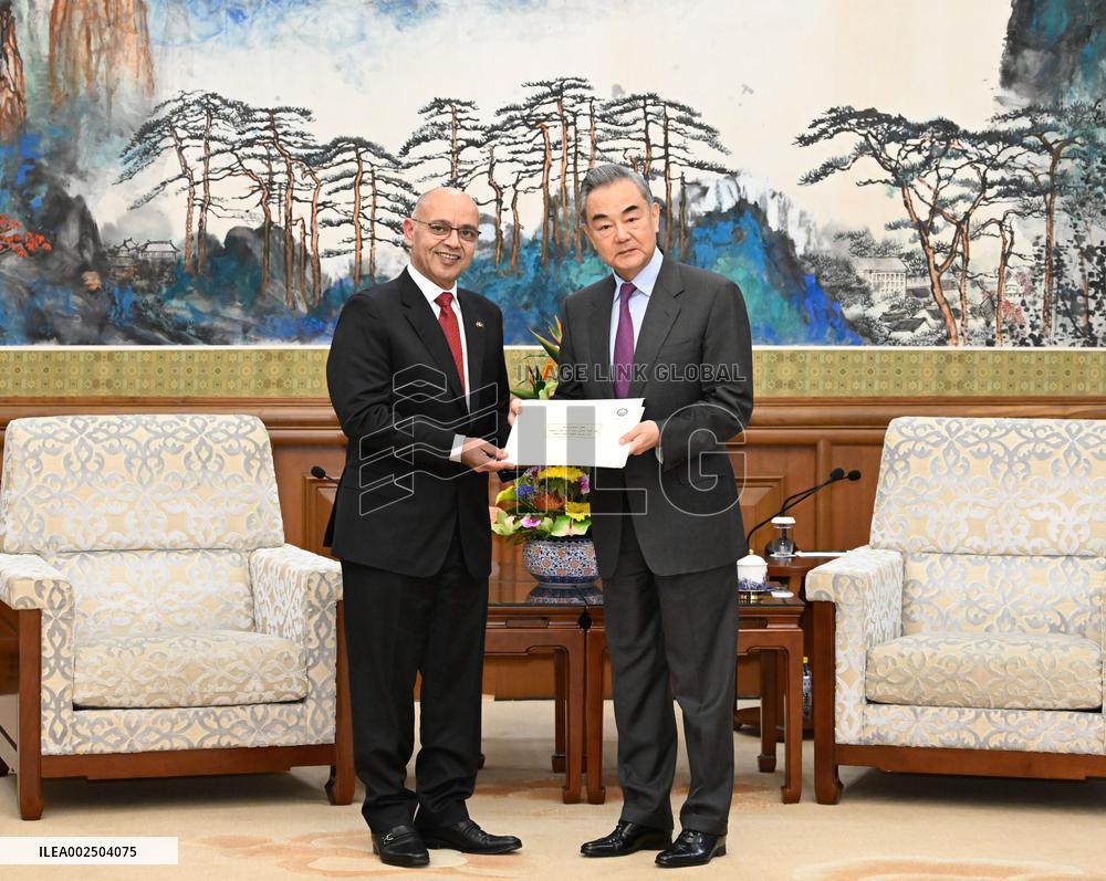 CHINA-BEIJING-WANG YI-AHMED MUSTAFA FAHMY-LEAGUE OF ARAB STATES-MEETING (CN)