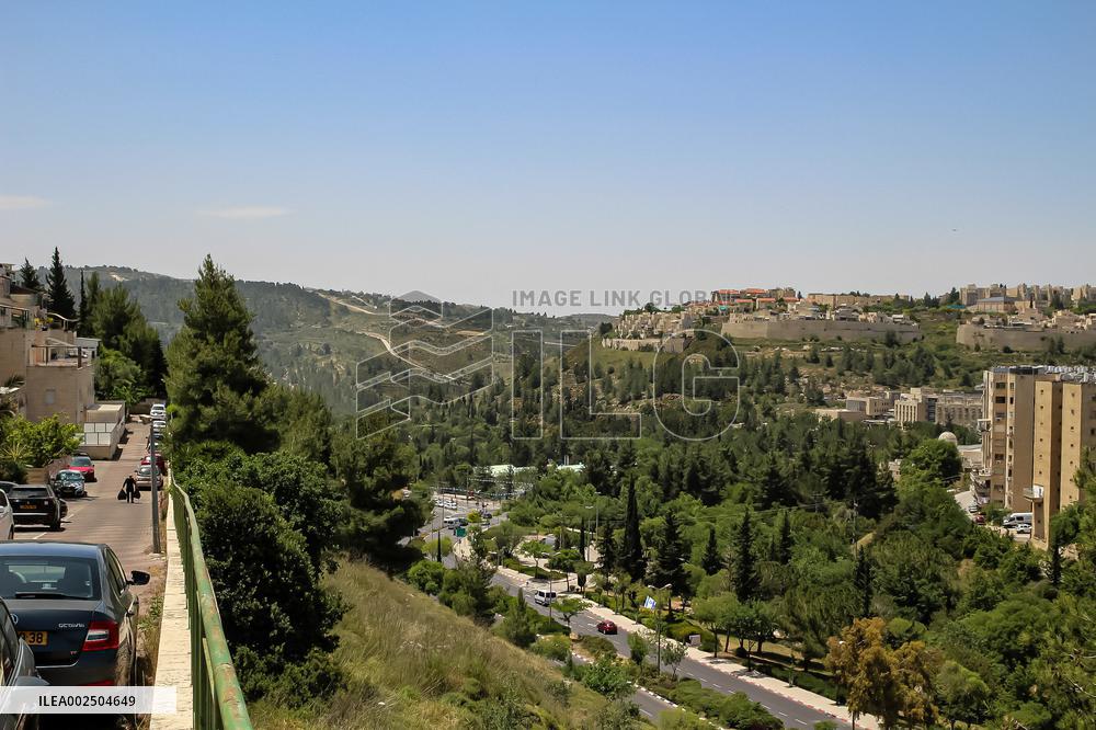 Palestinian Deserted Homes