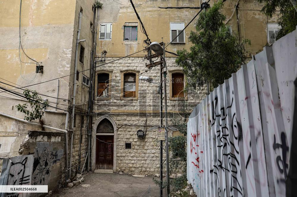 Palestinian Deserted Homes