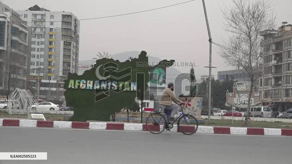 Afghan female painters showcase ability, creativity at art exhibition