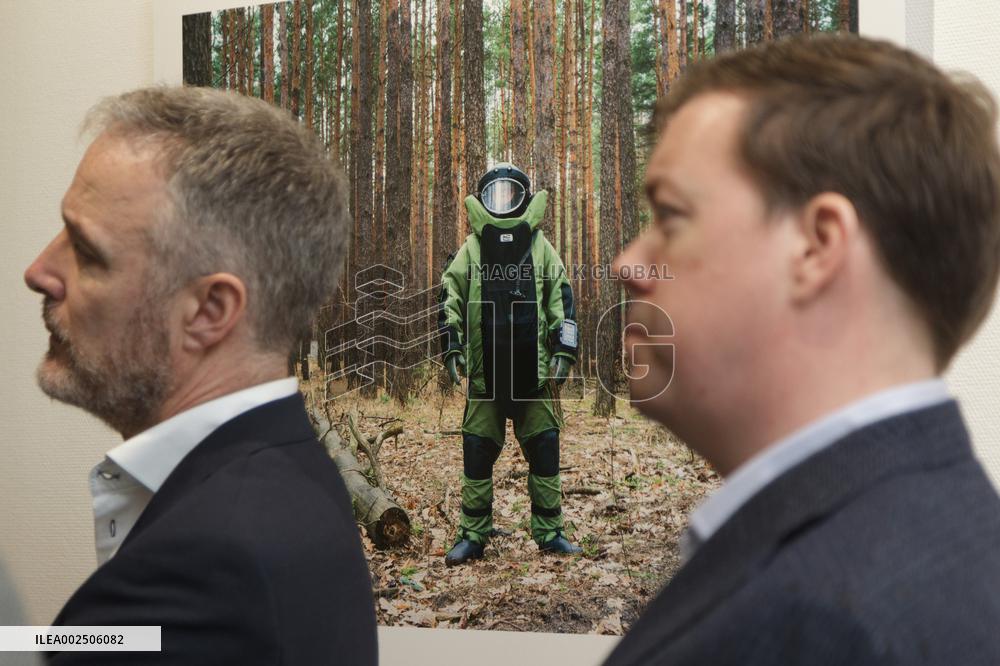 Photo exhibition on mine safety in Ukraine kicks off in Kyiv