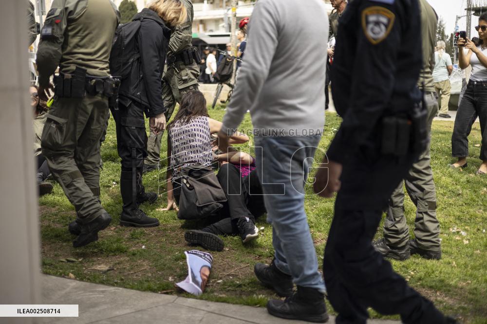 Protest in Jerusalem for Ceasefire