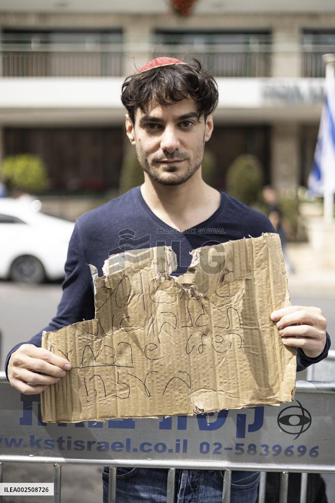 Protest in Jerusalem for Ceasefire