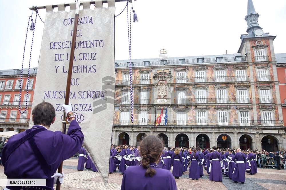 The tamborrada closes Easter Week - Madrid