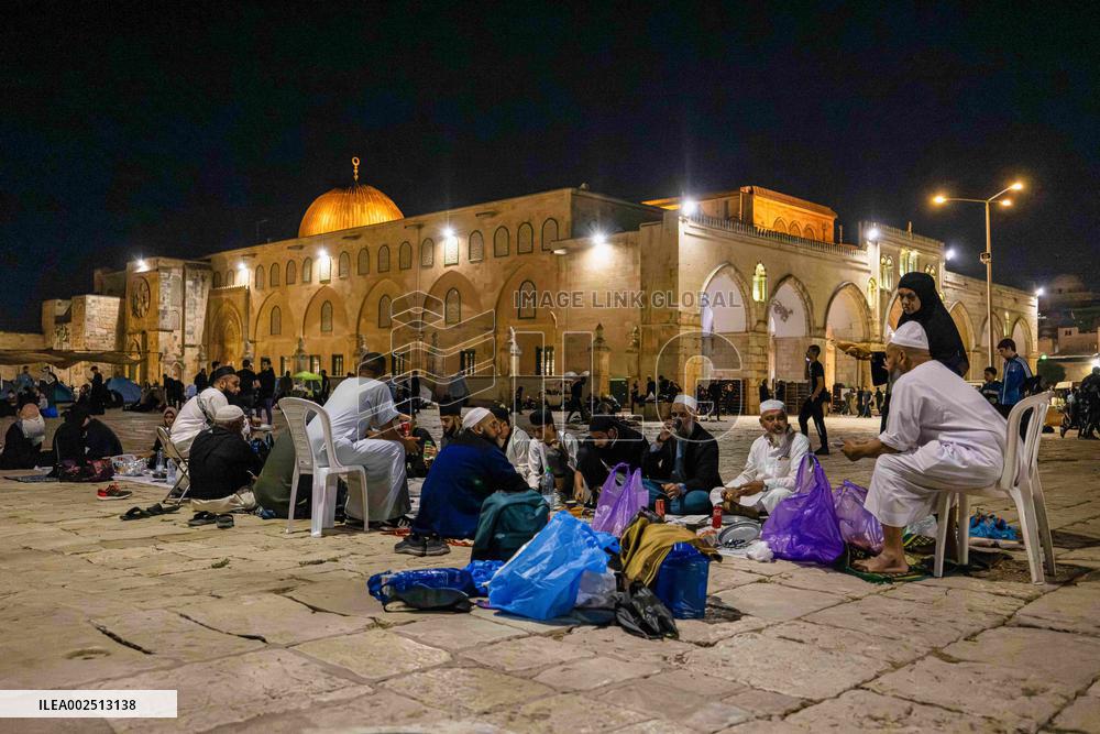 Iftar At Al-Aqsa Mosque - Jerusalem