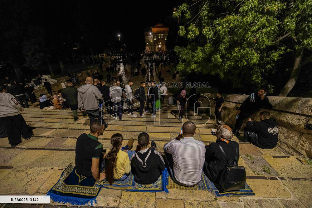 Iftar At Al-Aqsa Mosque - Jerusalem