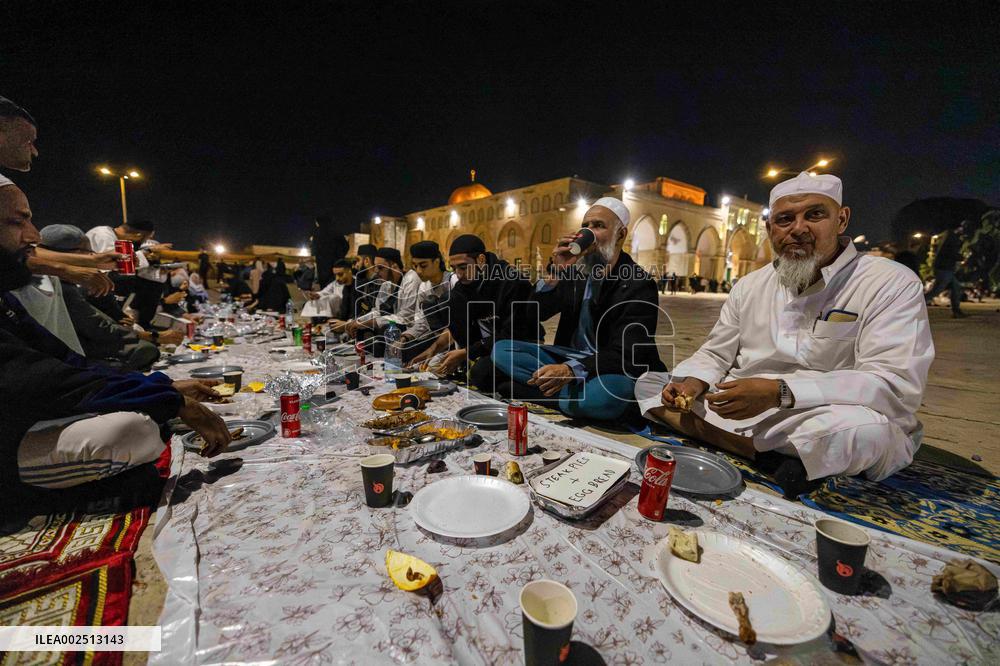 Iftar At Al-Aqsa Mosque - Jerusalem