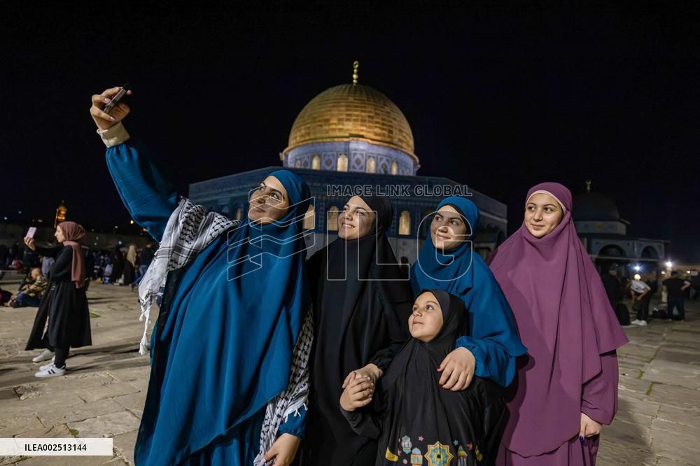 Iftar At Al-Aqsa Mosque - Jerusalem