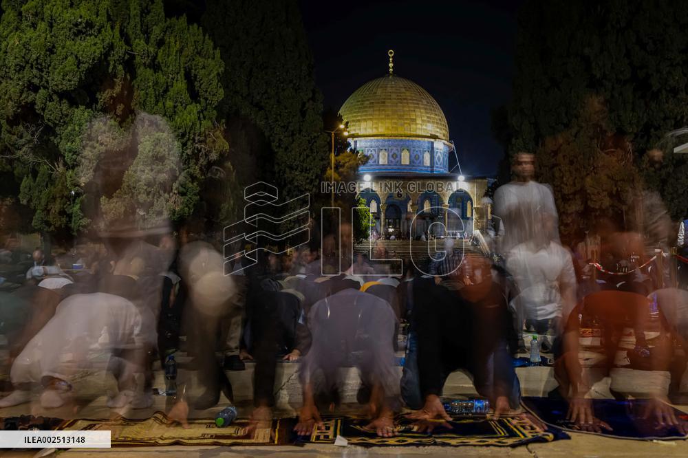 Iftar At Al-Aqsa Mosque - Jerusalem