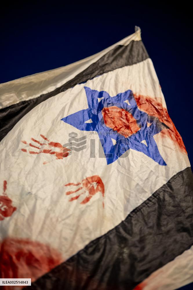 Tens of thousands take part in antigovernment protests - Jerusalem