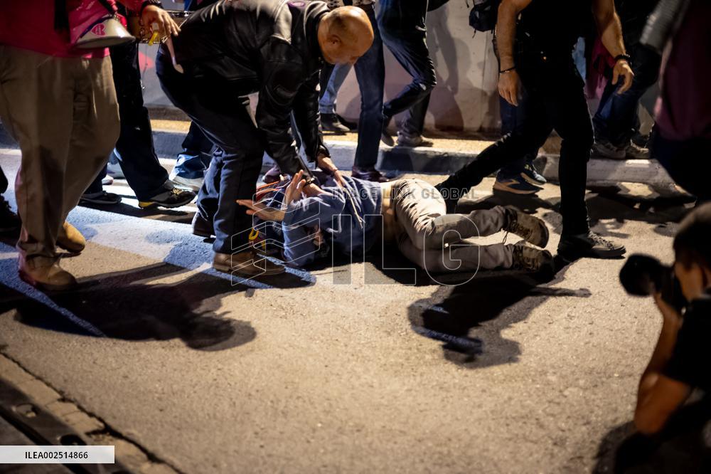 Tens of thousands take part in antigovernment protests - Jerusalem