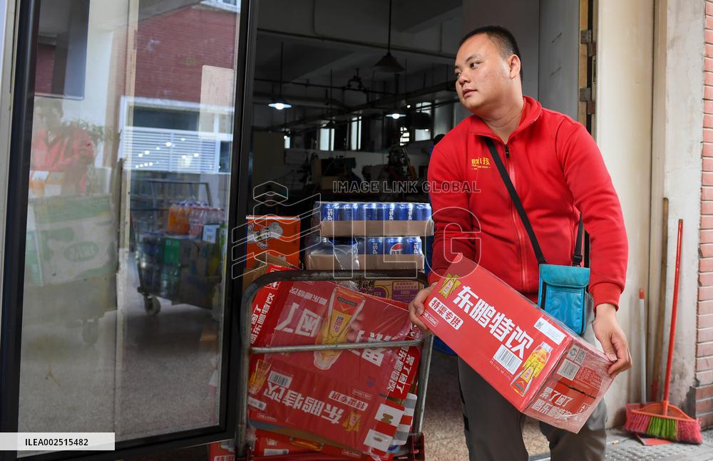 (ChineseToday)CHINA-GUANGDONG-SHENZHEN-AUTISTIC YOUTH (CN)