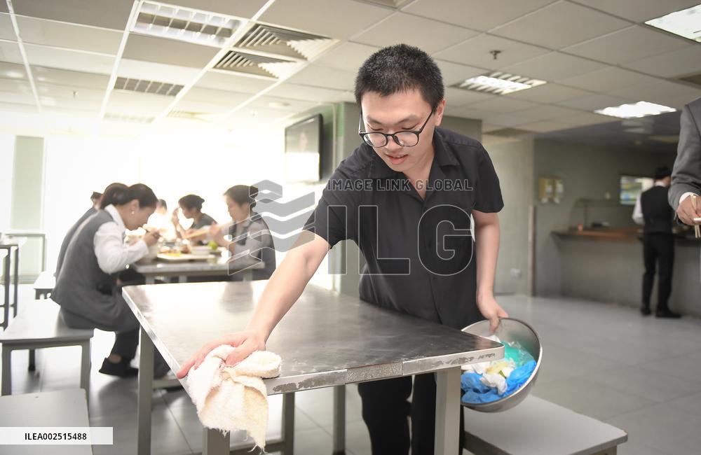 (ChineseToday)CHINA-GUANGDONG-SHENZHEN-AUTISTIC YOUTH (CN)