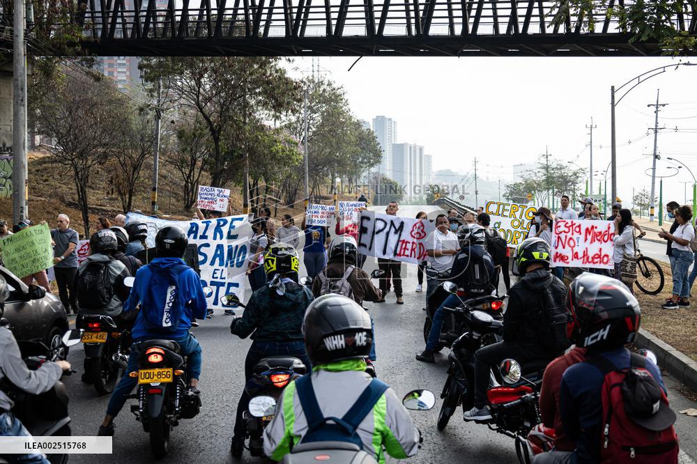Community Protest Against Air Pollution in Bello Antioquia