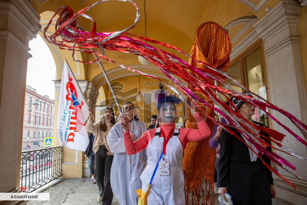 RUSSIA-ST. PETERSBURG-AMUSING FESTIVAL