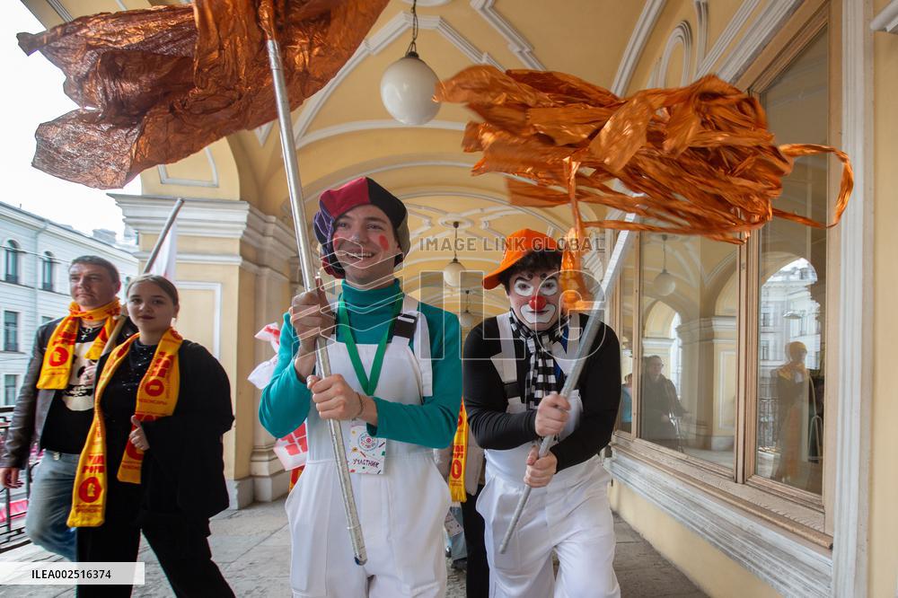 RUSSIA-ST. PETERSBURG-AMUSING FESTIVAL