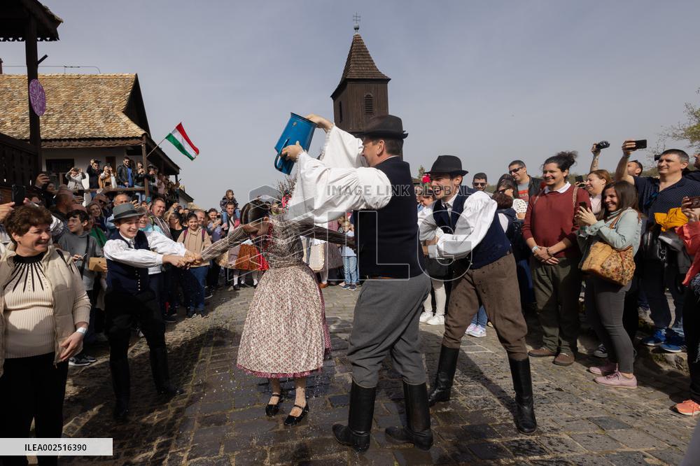 HUNGARY-HOLLOKO-EASTER-CELEBRATION