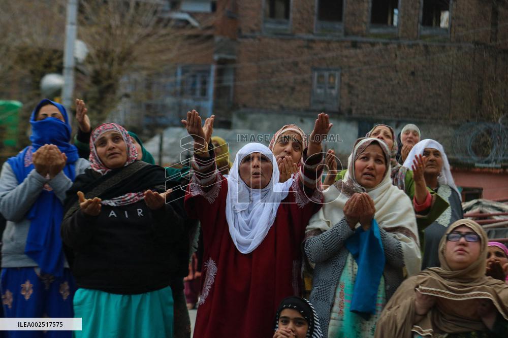 Prayers For Death Anniversary Of Hazrat Ali - India