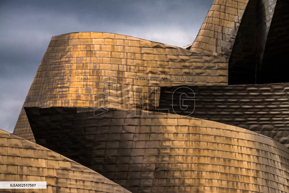 Guggenheim Museum of Modern Art - Bilbao