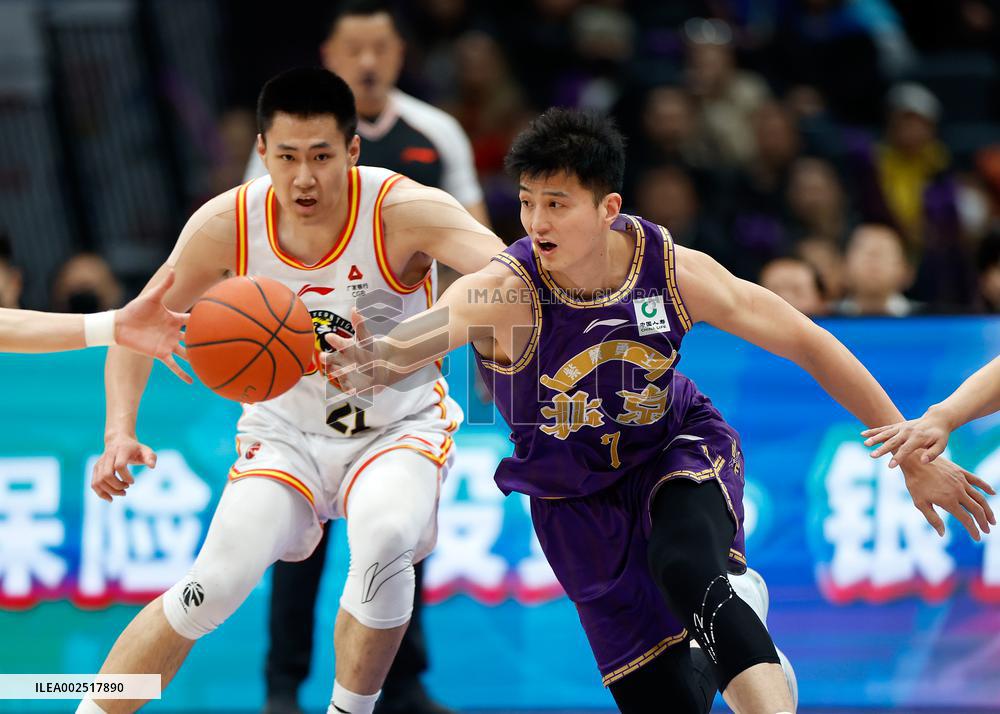 (SP)CHINA-BEIJING-BASKETBALL-CBA-BEIJING ROYAL FIGHTERS VS JILIN NORTHEAST TIGERS(CN)
