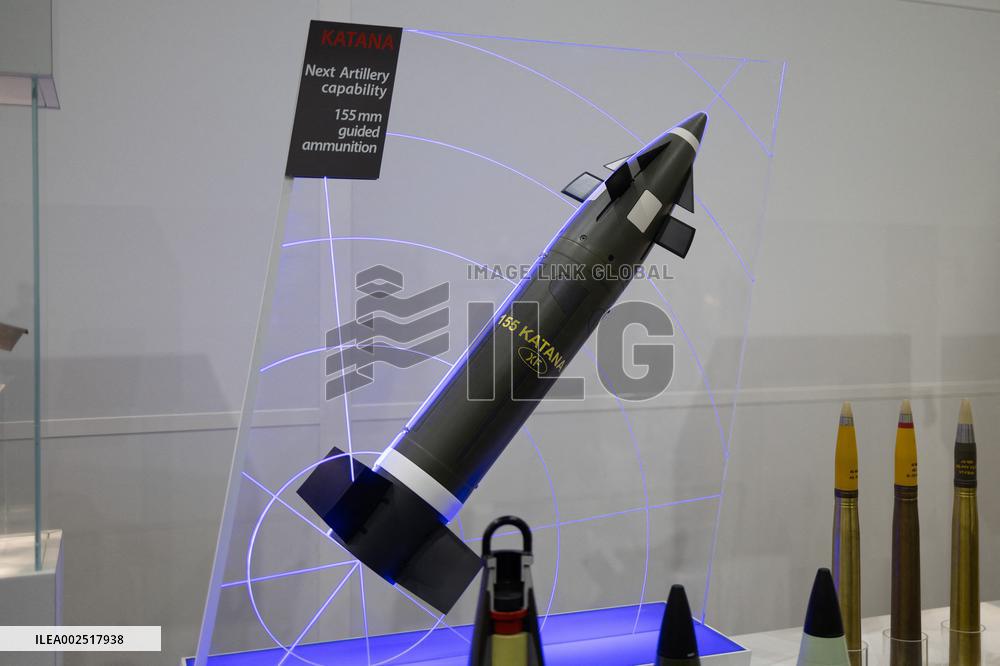 Antony Blinken visits Nexter headquarters - Versailles