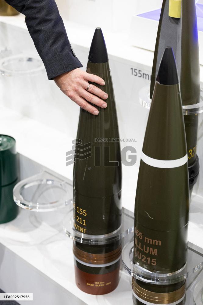 Antony Blinken visits Nexter headquarters - Versailles