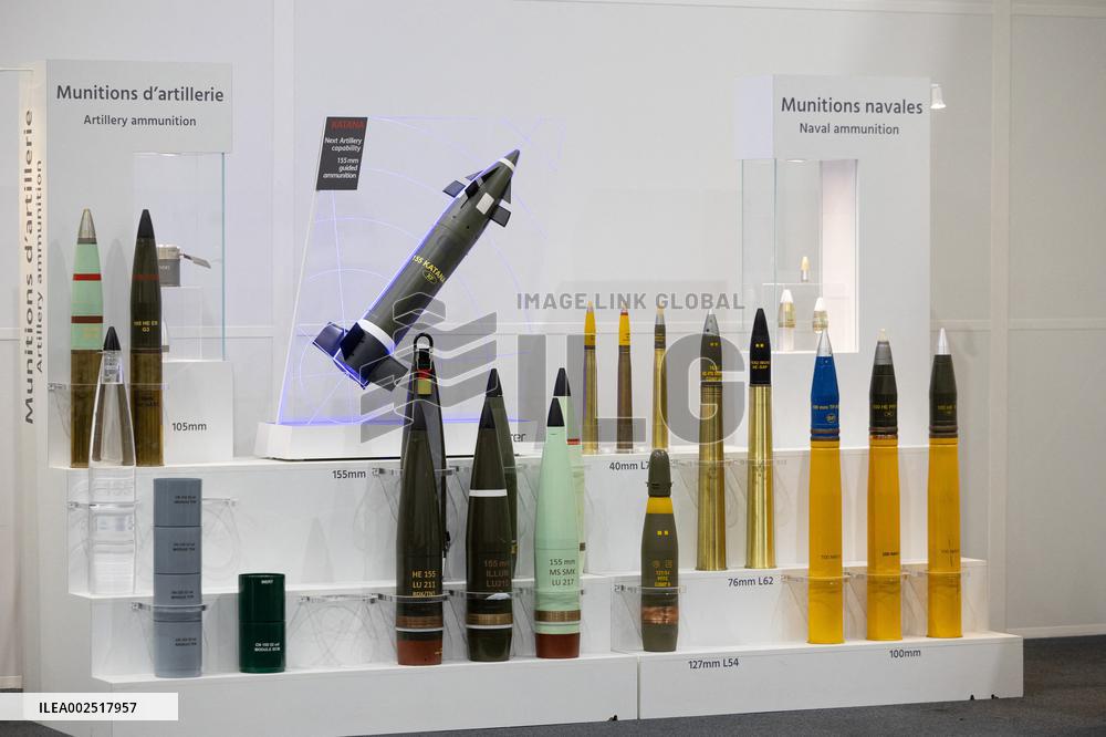Antony Blinken visits Nexter headquarters - Versailles