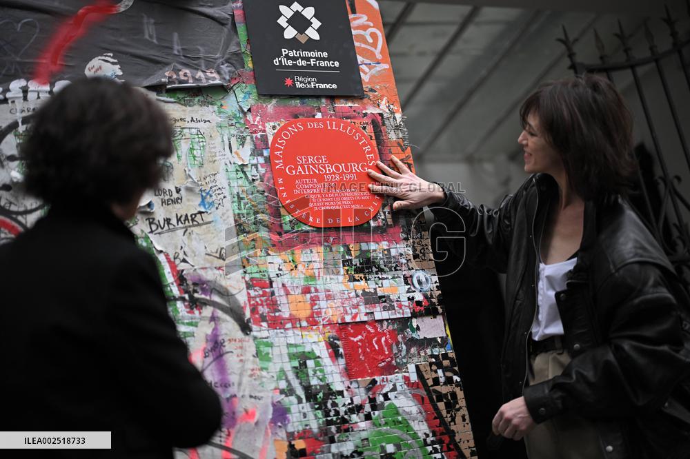 Unveiling Ceremony Of The Maison Des Illustres Plaque - Paris