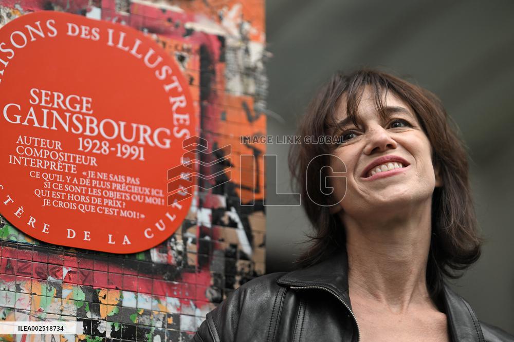 Unveiling Ceremony Of The Maison Des Illustres Plaque - Paris