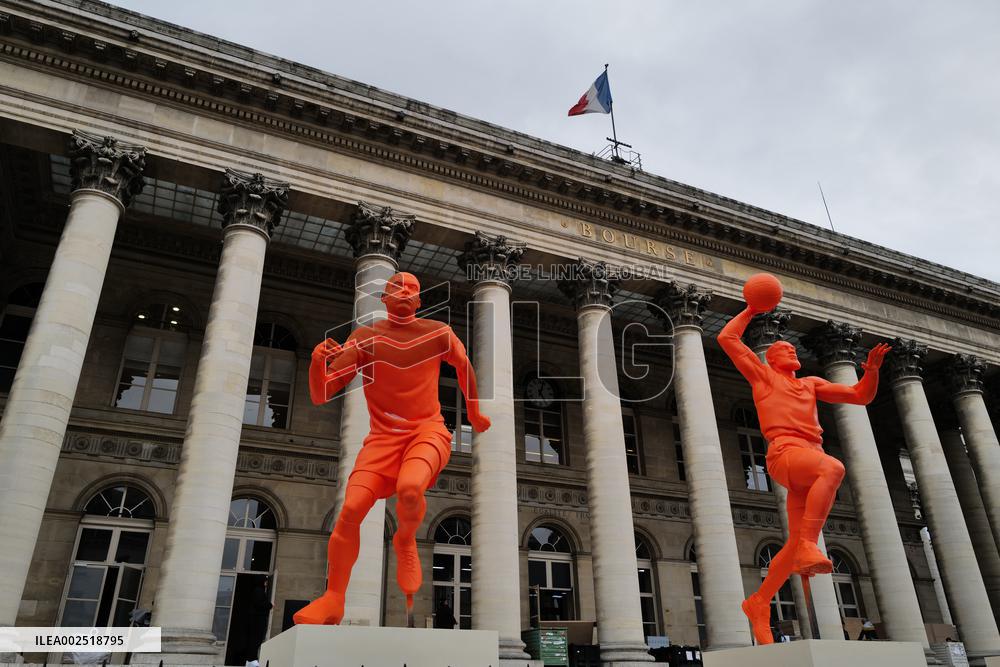 Statues of Kylian Mbappe and James Lebron in Paris