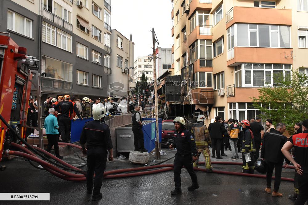 TÜRKIYE-ISTANBUL-FIRE