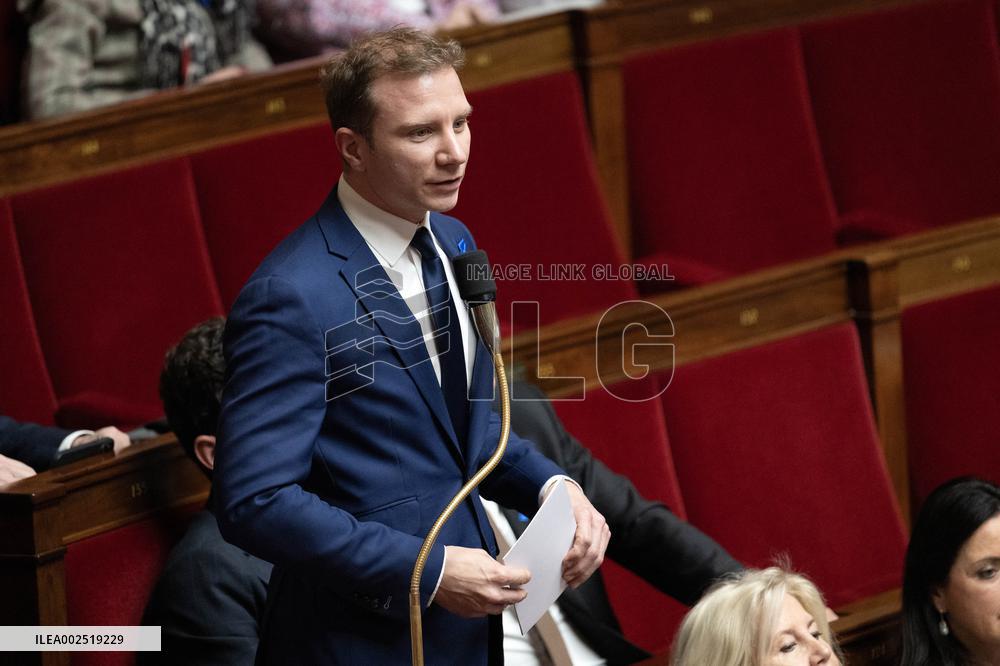 Questions to the Government - Paris