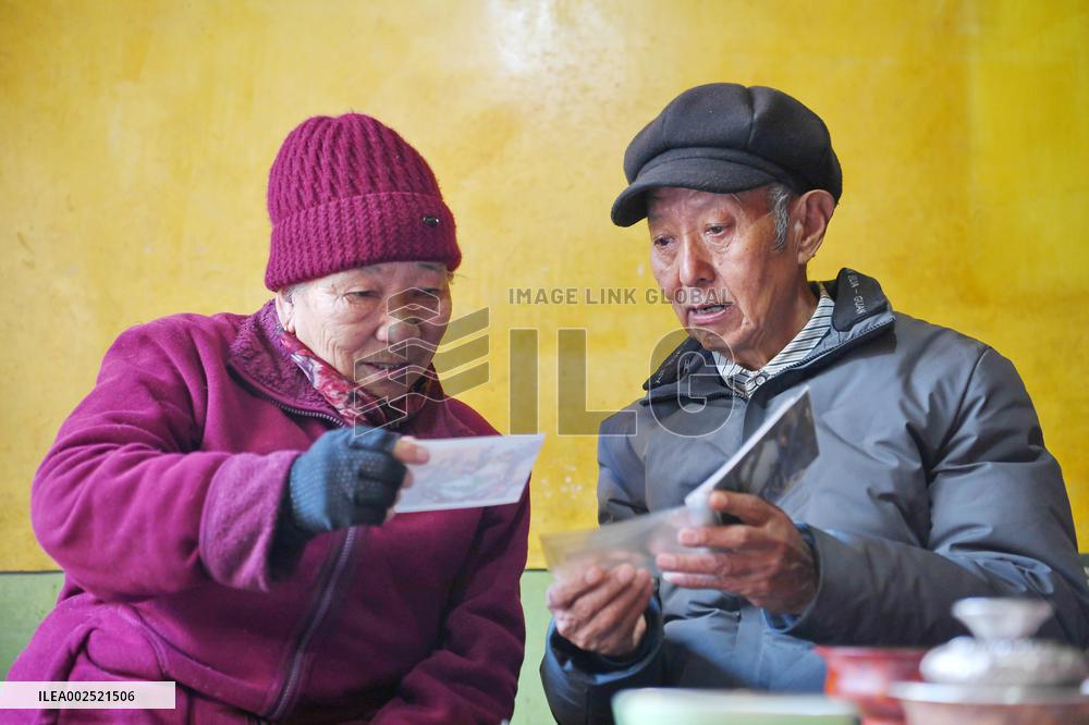 (InXizang)CHINA-XIZANG-FORMER SERF-NEW LIFE-LOZANG GONPO(CN)