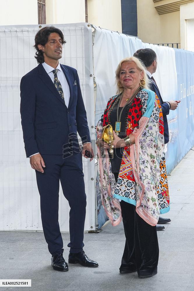 Royals At Merit In The Fine Arts Gold Medals - Cadiz