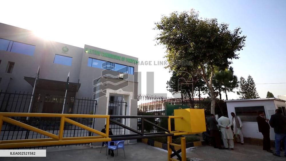 Pakistan's ruling coalition leads in senate elections