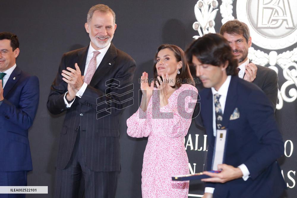 Royals At Merit In The Fine Arts Gold Medals - Cadiz