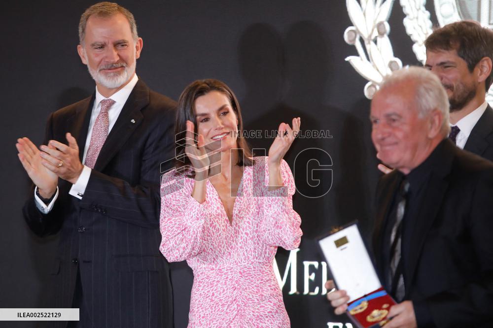 Royals At Merit In The Fine Arts Gold Medals - Cadiz