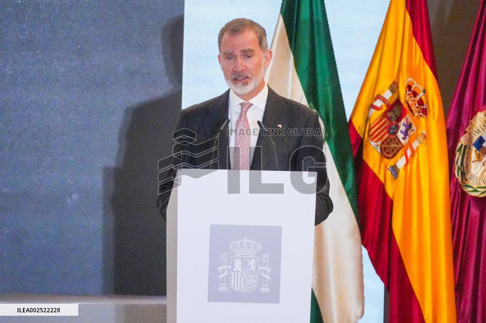 Royals At Merit In The Fine Arts Gold Medals - Cadiz