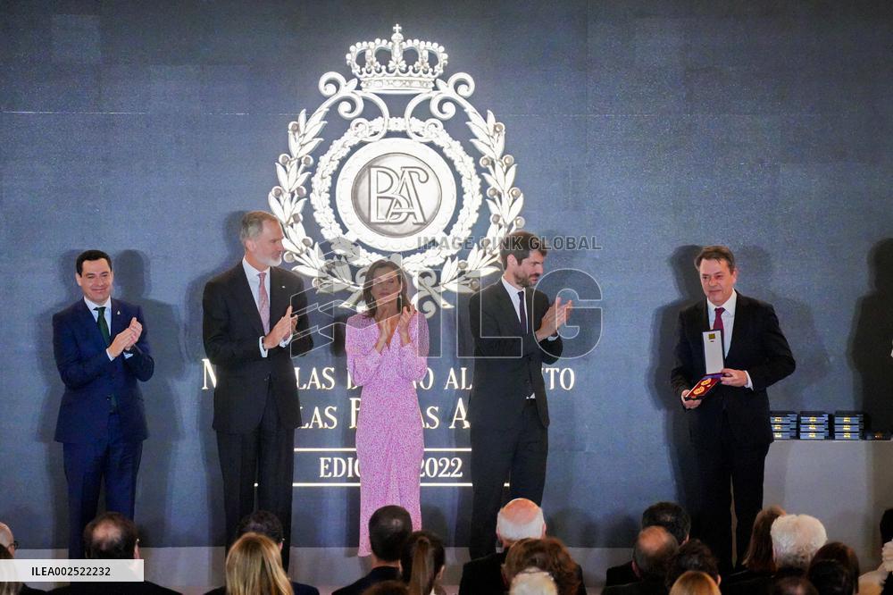 Royals At Merit In The Fine Arts Gold Medals - Cadiz