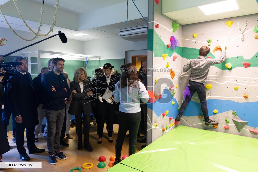 Brigitte Macron visits the medical educational institute Leonce Malecot - Saint-Cloud