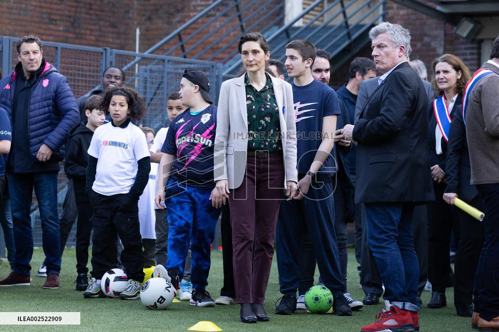 Brigitte Macron visits the medical educational institute Leonce Malecot - Saint-Cloud