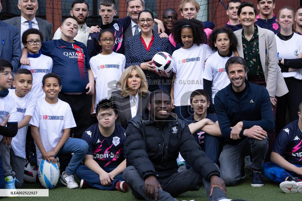 Brigitte Macron visits the medical educational institute Leonce Malecot - Saint-Cloud