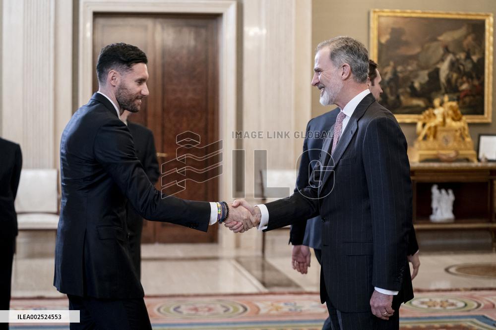 King Felipe In Audience With Real Madrid Basketball Team - Madrid