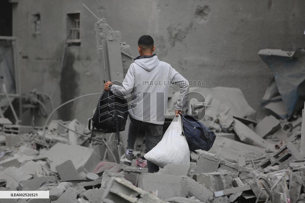 MIDEAST-GAZA-MAGHAZI REFUGEE CAMP-ISRAEL-AIRSTRIKE