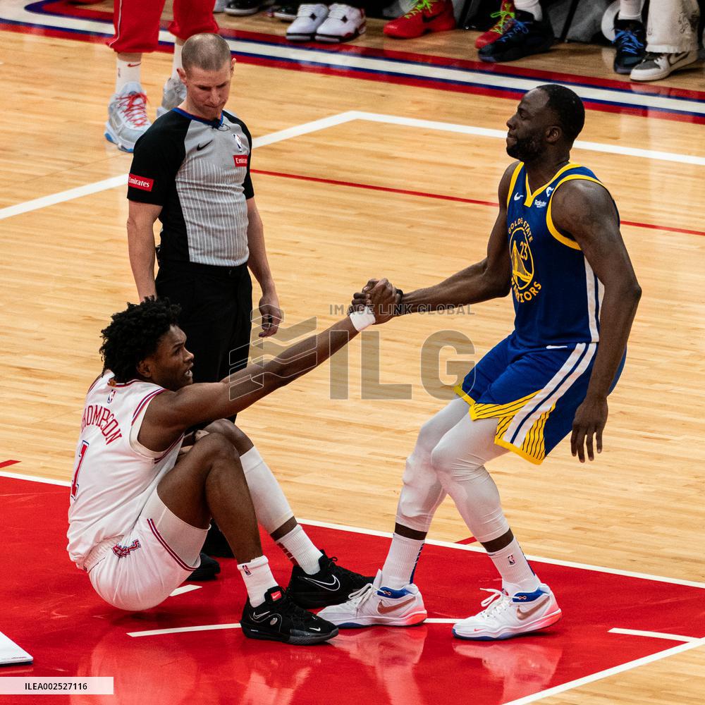(SP)U.S.-HOUSTON-BASKETBALL-NBA-WARRIORS VS ROCKETS