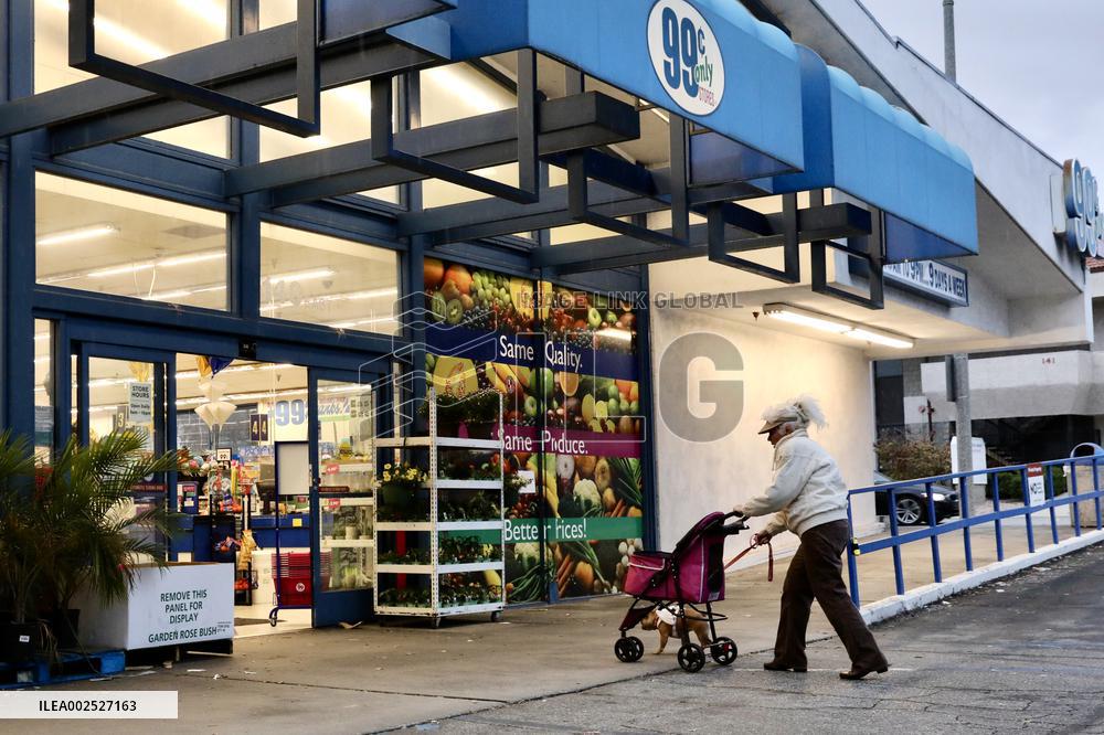 U.S.-LOS ANGELES-99 CENTS ONLY STORES-SHUT DOWN